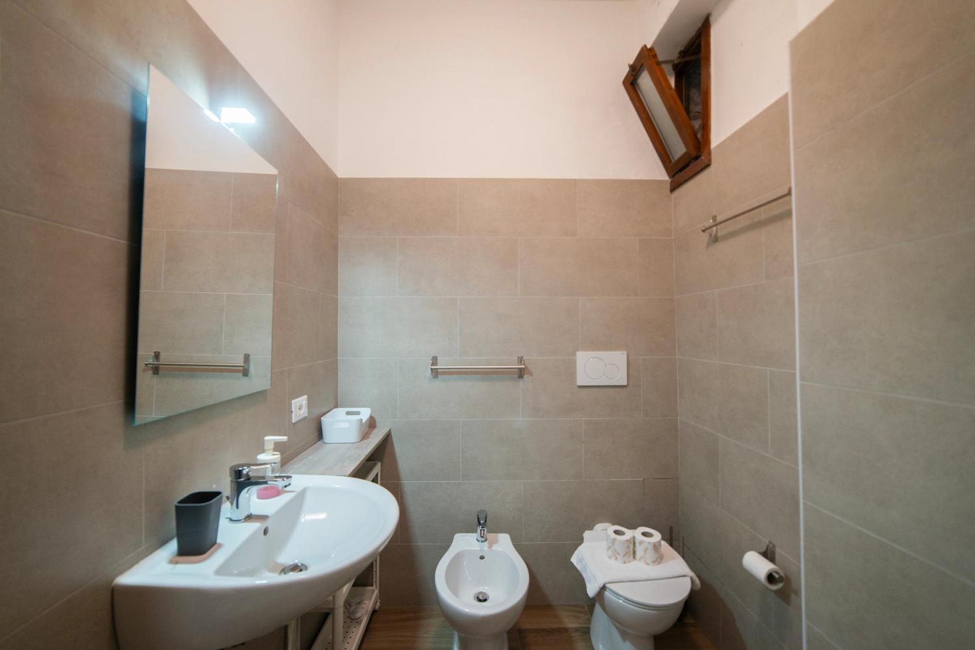 Twin Grande, Grazioso Pied-A-Terre A Venezia Apartment Luaran gambar